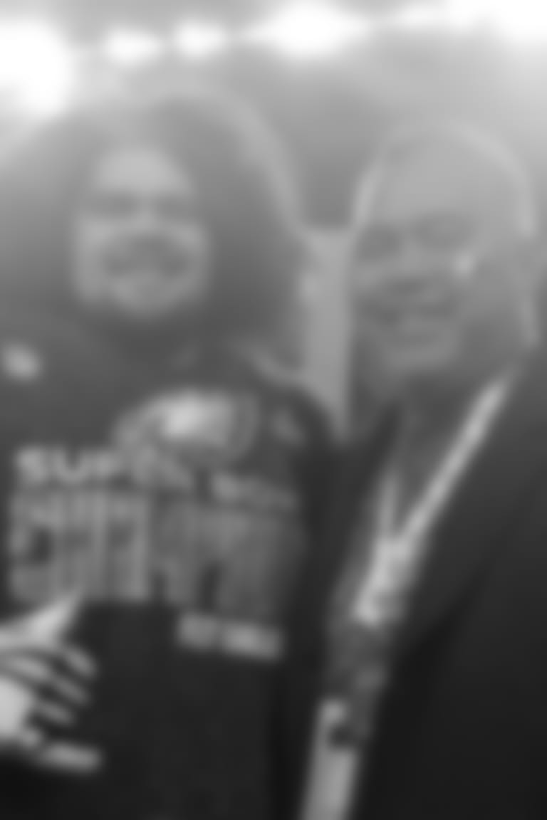 Parallax_Seumalo_Isaac_Dad_Super_Bowl