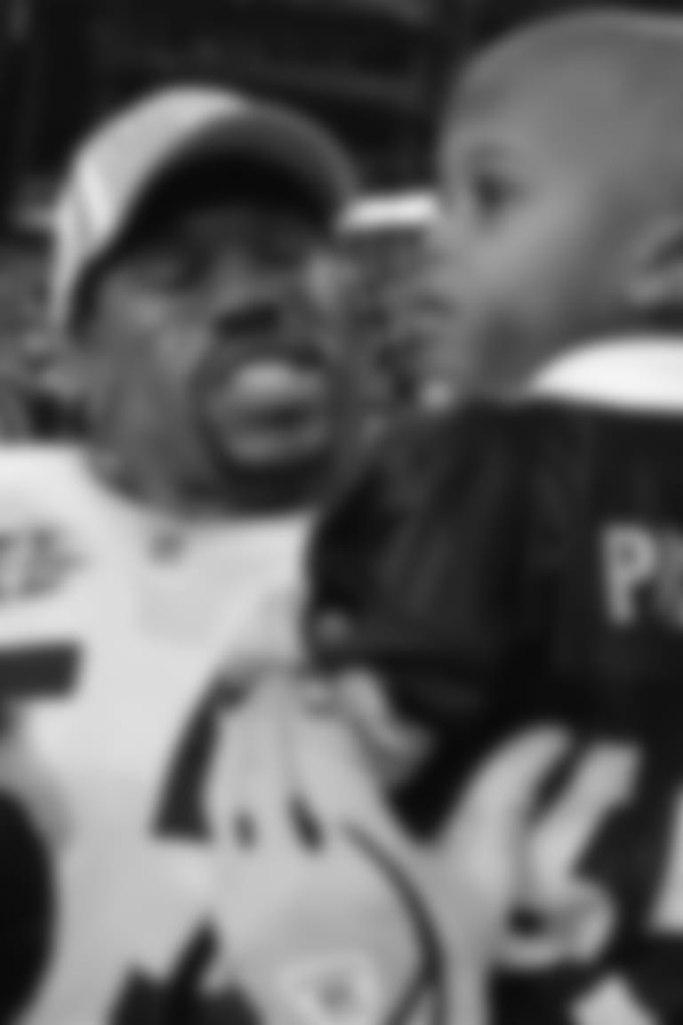 Parallax_Porter_Jr_Joey_Super_Bowl_AP