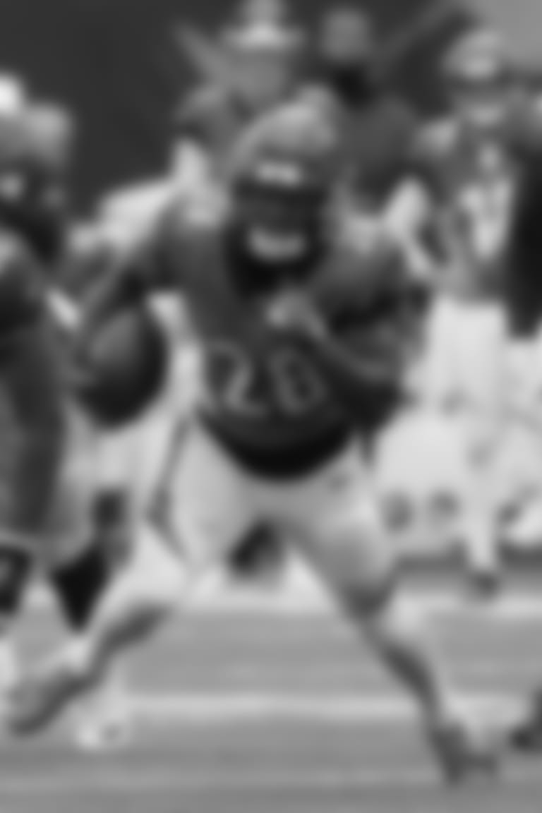 Cincinnati Bengals running back Joe Mixon (28) runs the ball in the second half of an NFL football game against the Arizona Cardinals, Sunday, Oct. 6, 2019, in Cincinnati. (AP Photo/Gary Landers)