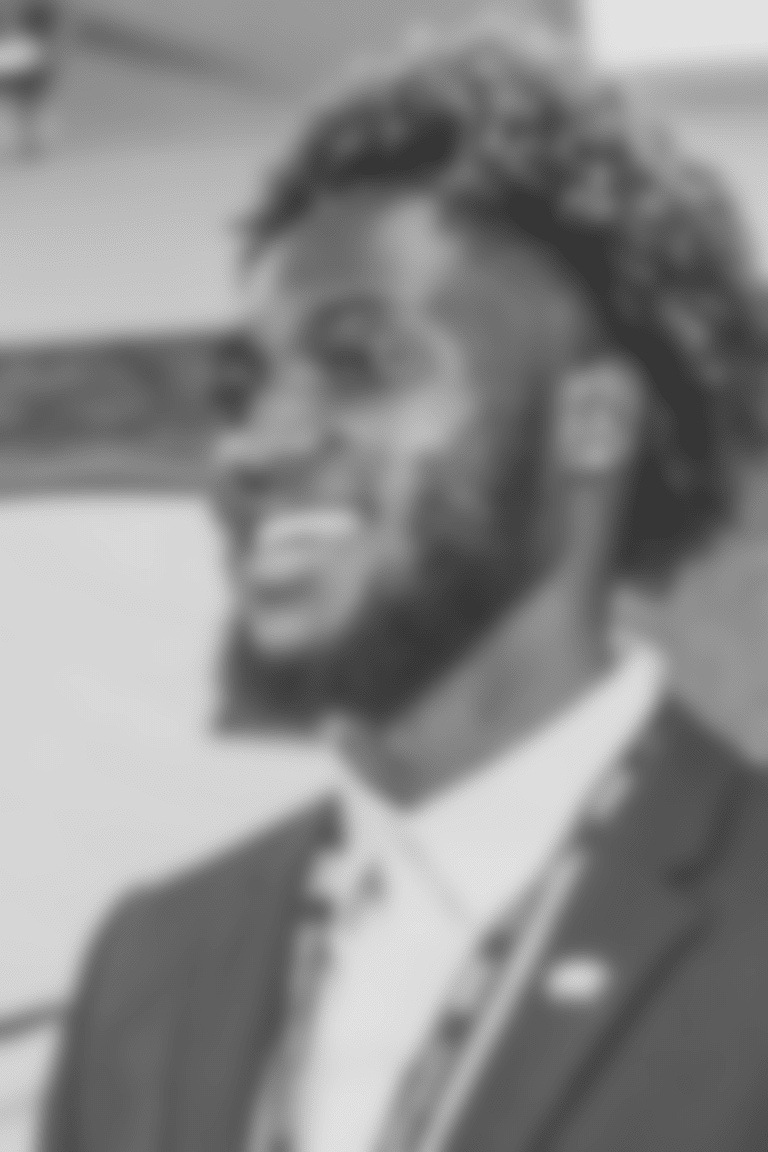 CB Darrell Luter Jr.