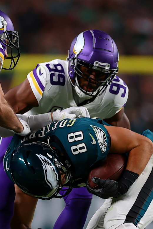 Between The Lines: Eagles 34, Vikings 28