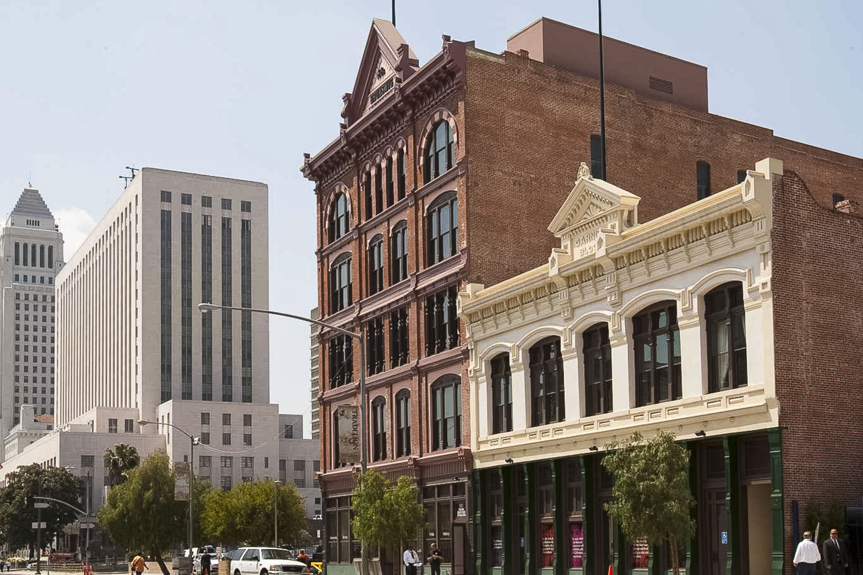 LA Plaza de Cultura y Artes