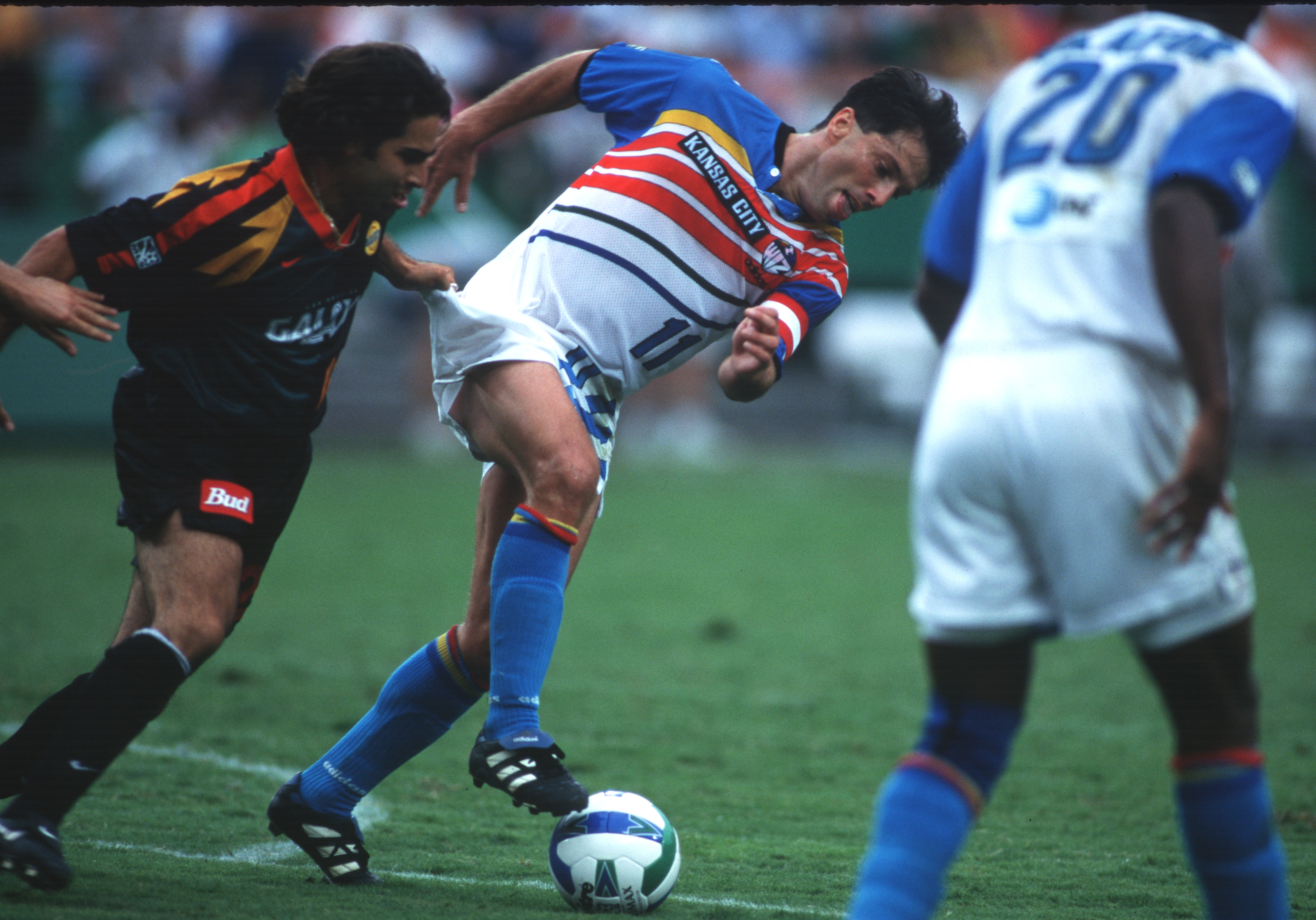 The Kansas City Wiz play the LA Galaxy during the inaugural season