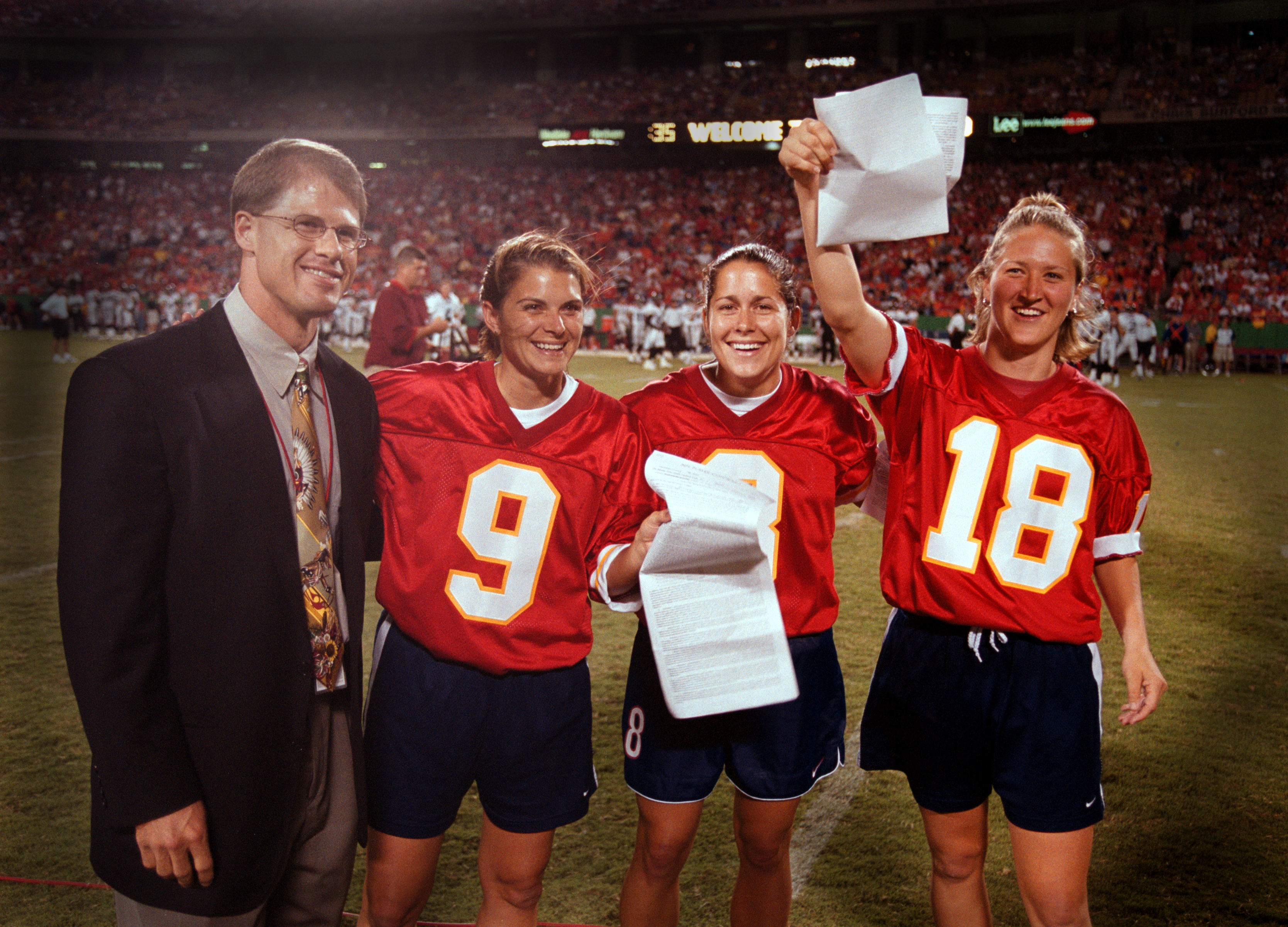Clark Hunt with members of the U.S. Women's Soccer Team