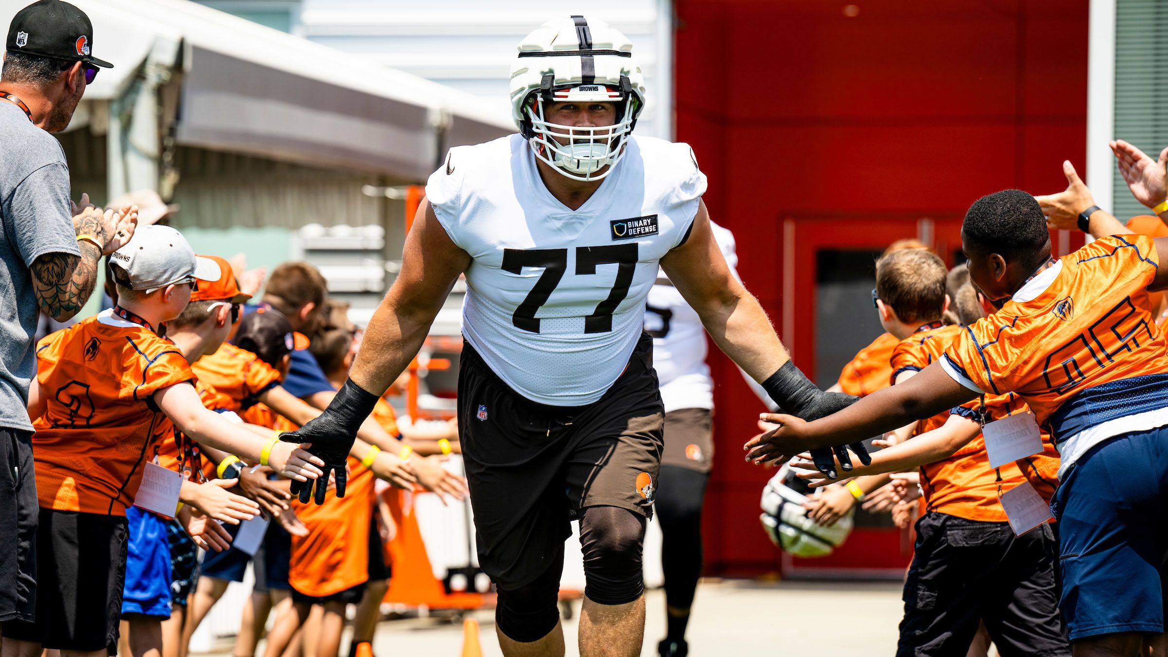 Dawgs Out the Tunnel​
