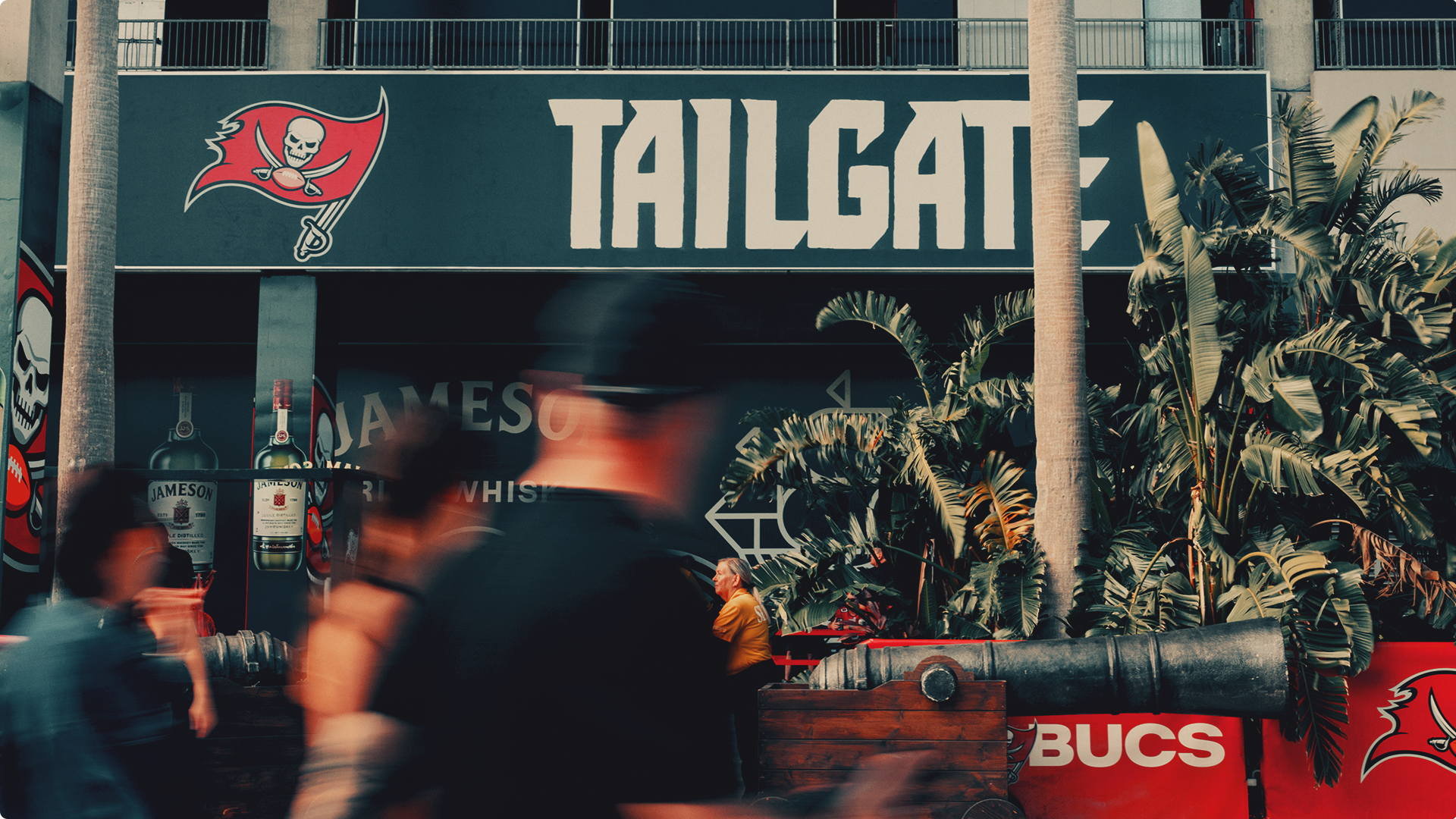 PREGAME VERANDA TAILGATES