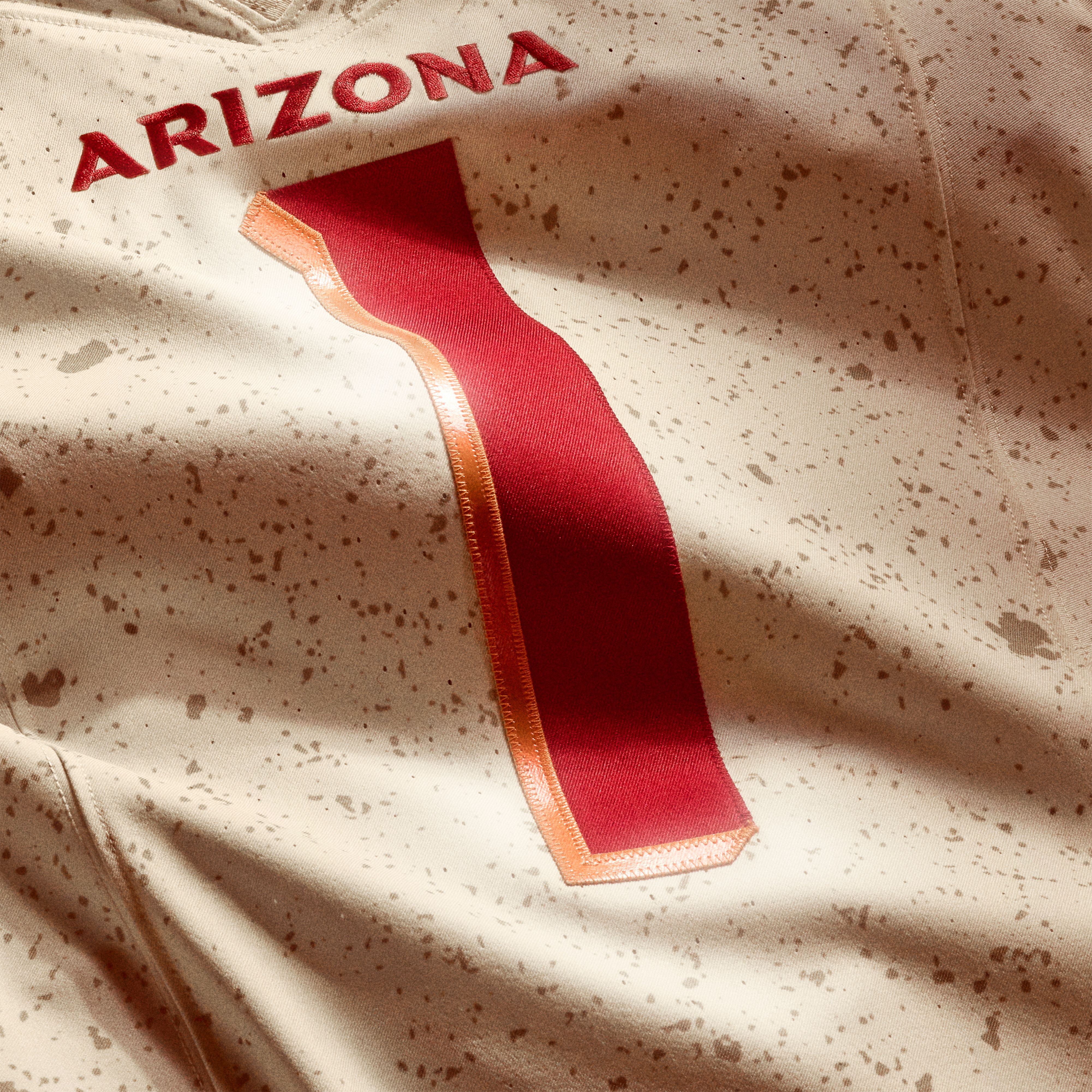 FA25_NFL_Rivalries_NA_JerseyOffbody_Cardinals_Murray_Detail_11866_05a