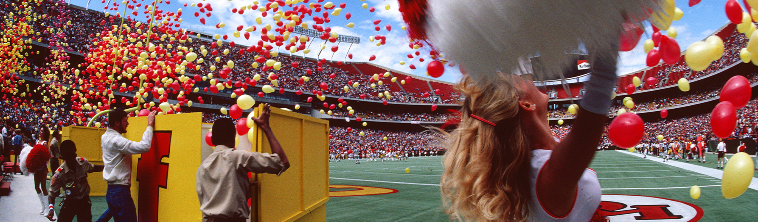 Cheer Alumni Header 2560x750