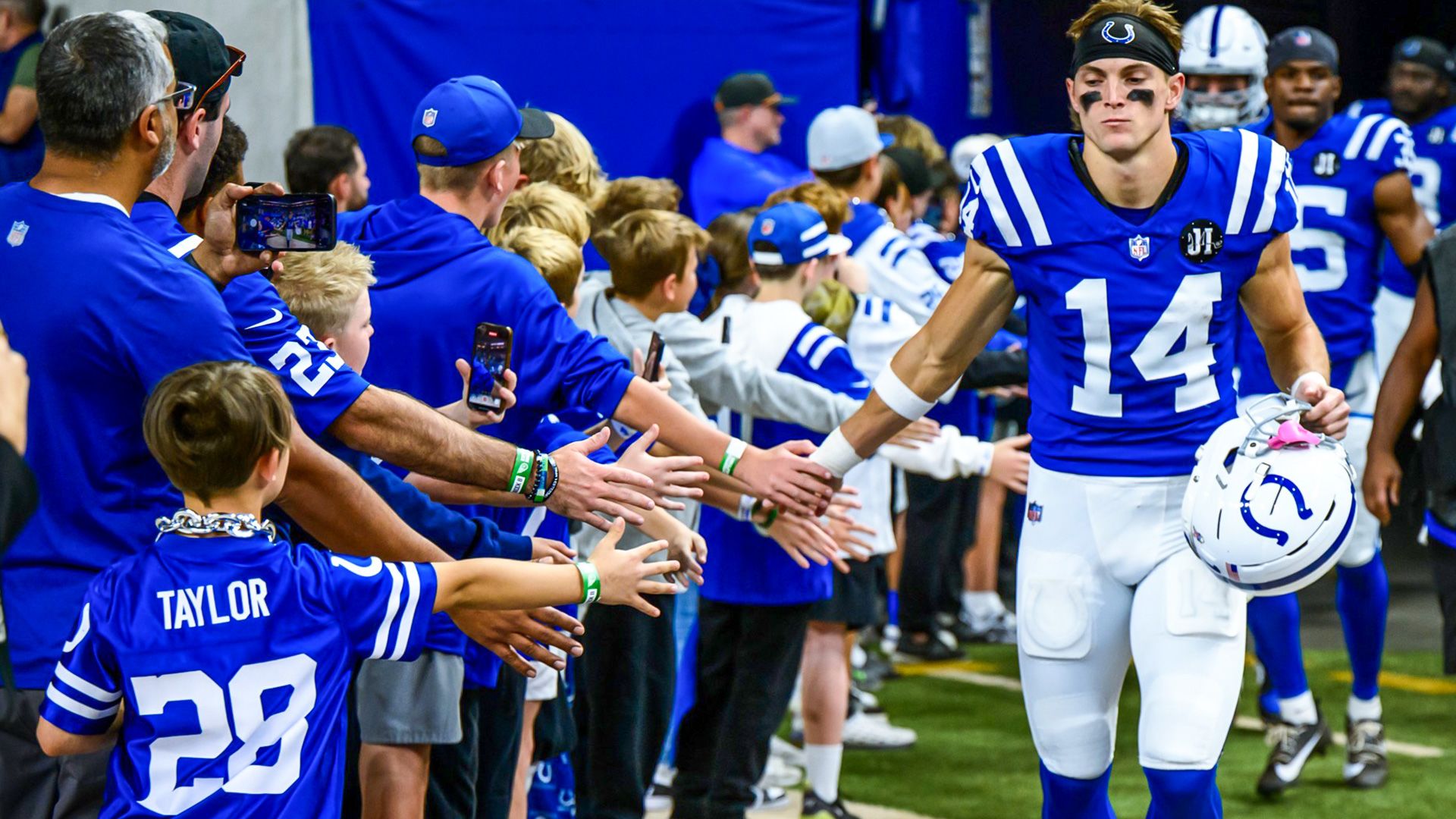 Youth Halftime Tunnel Experience
