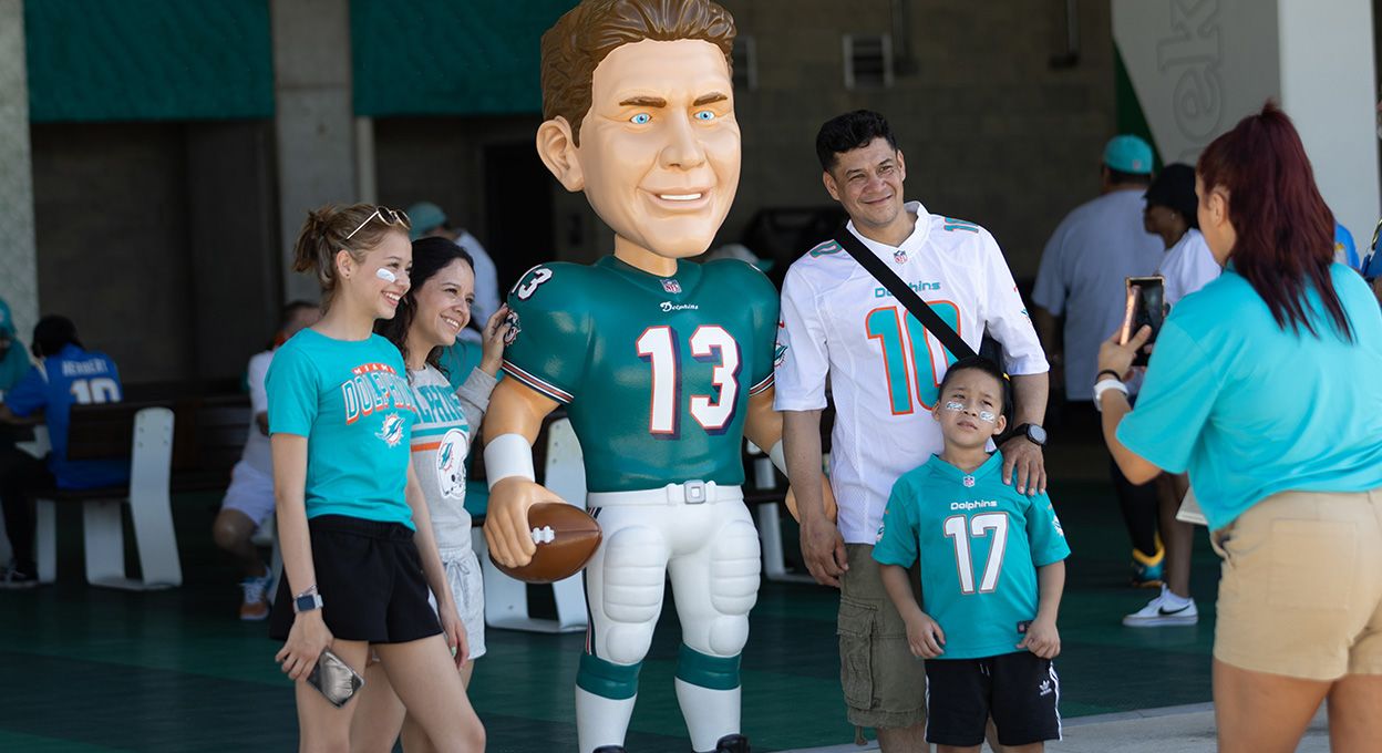 Fan Zone Grand Plaza Crop Edit