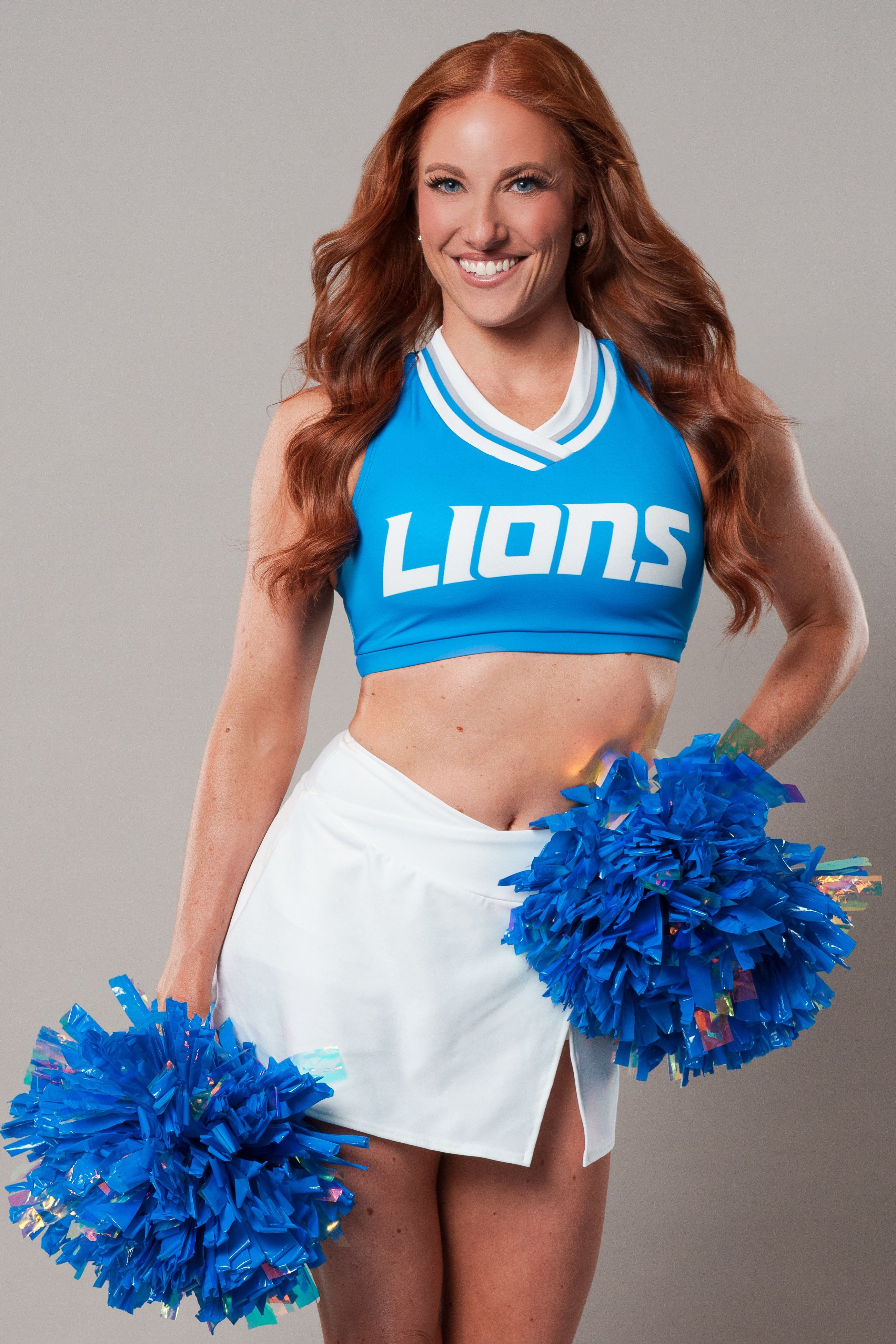 Headshot of Detroit Lions Cheerleader Veronica