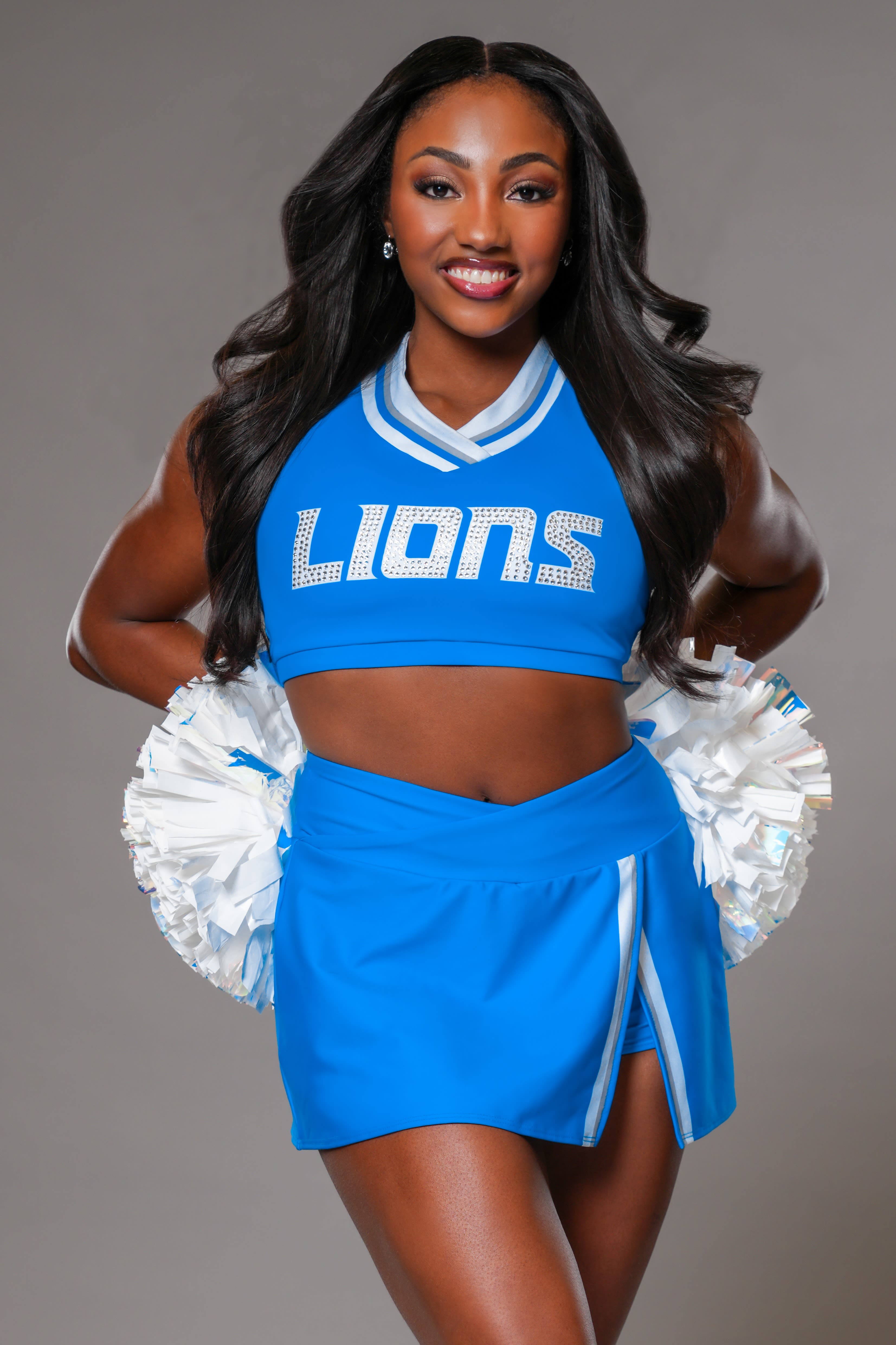 Headshot of Detroit Lions Cheerleader Riana
