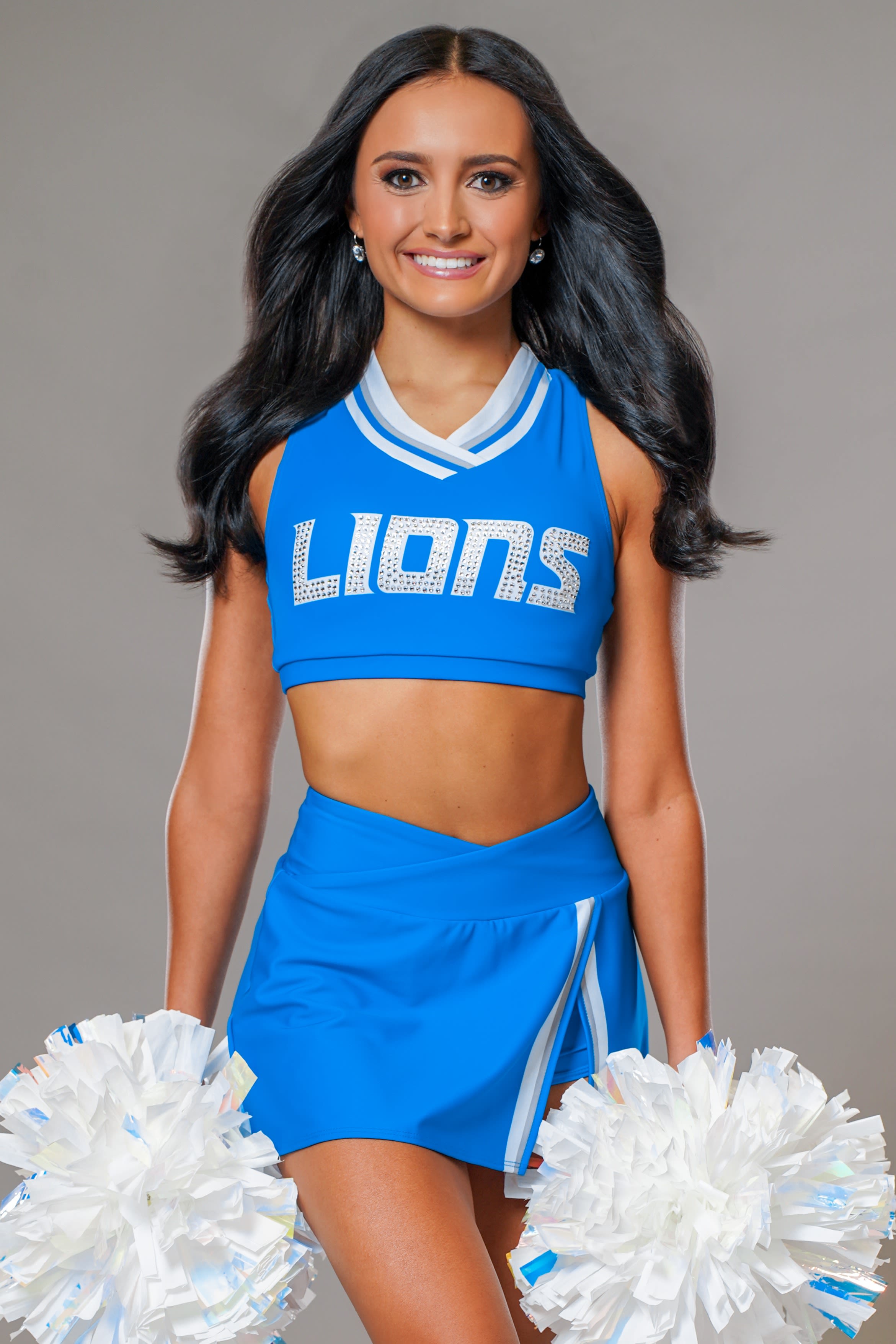 Headshot of Detroit Lions Cheerleader Ema
