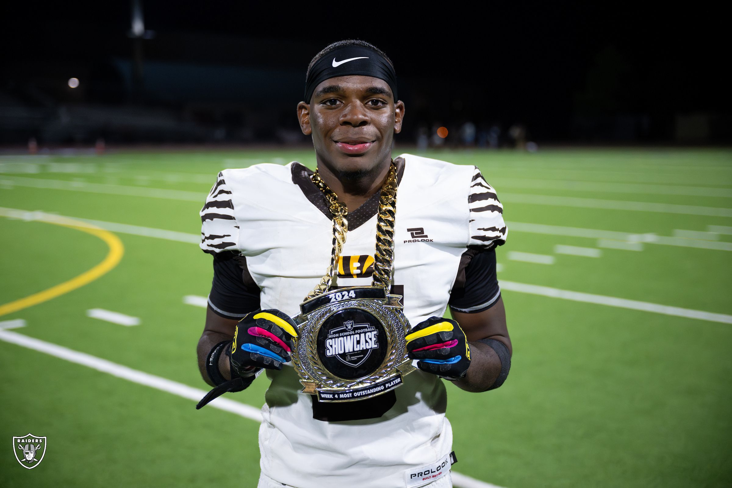 Bonanza High School Sencere M.