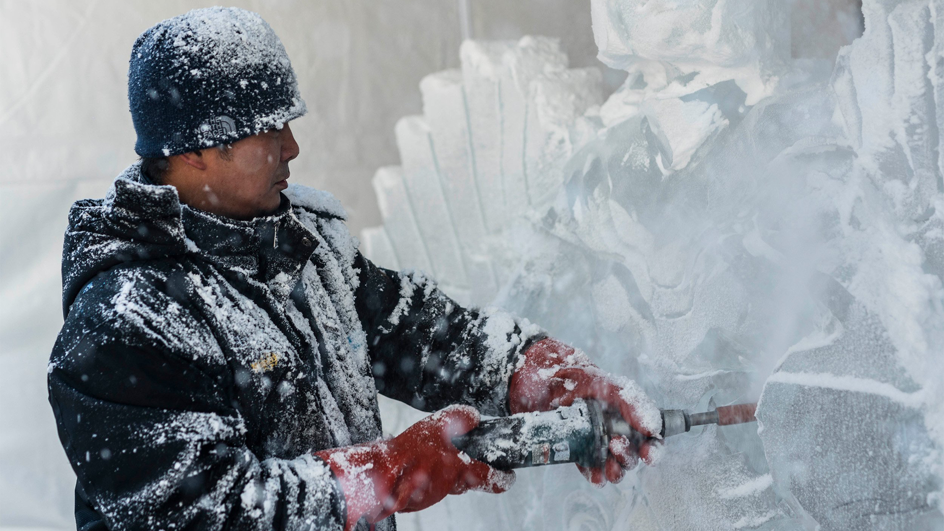 Live Ice Carving