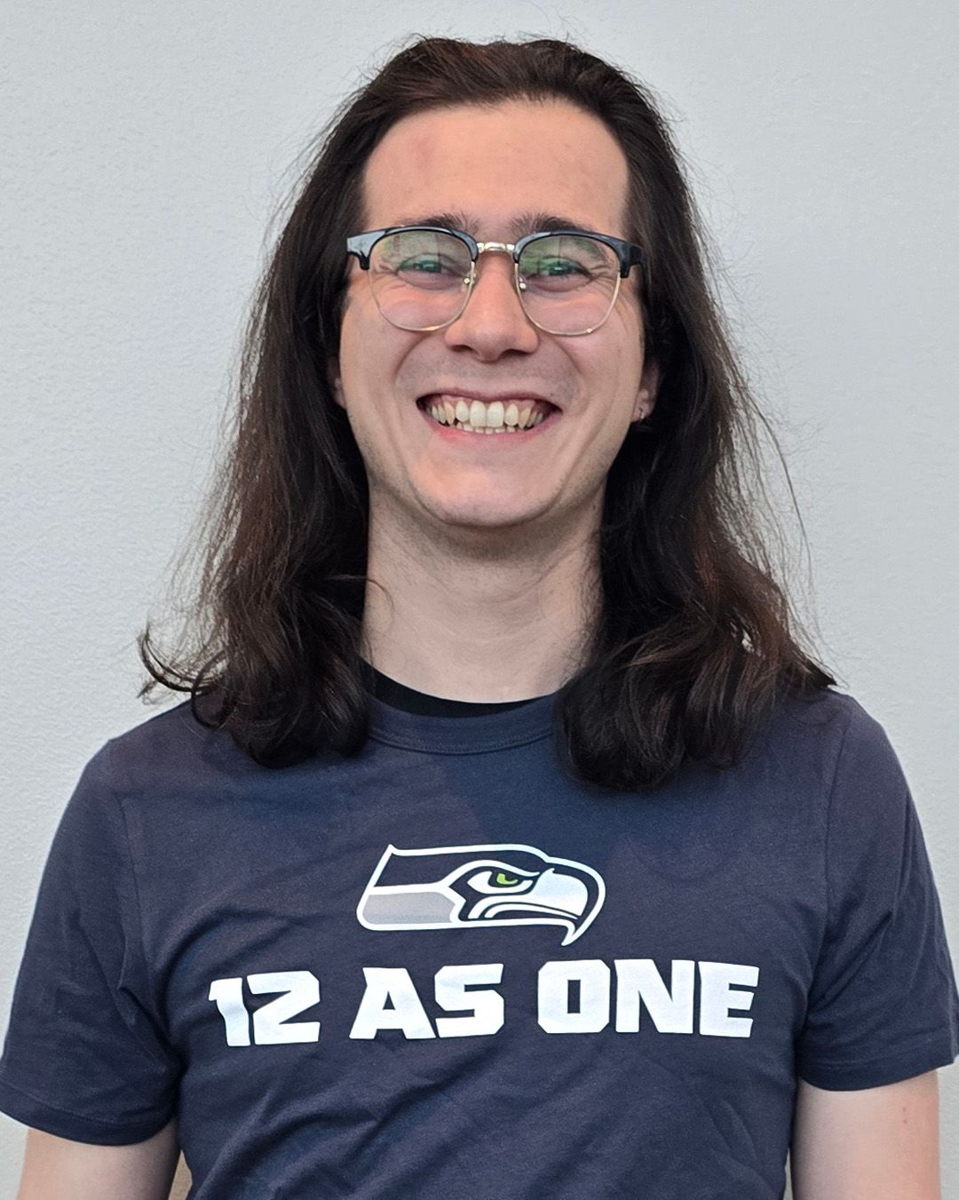 A headshot of Isaac Cuellar