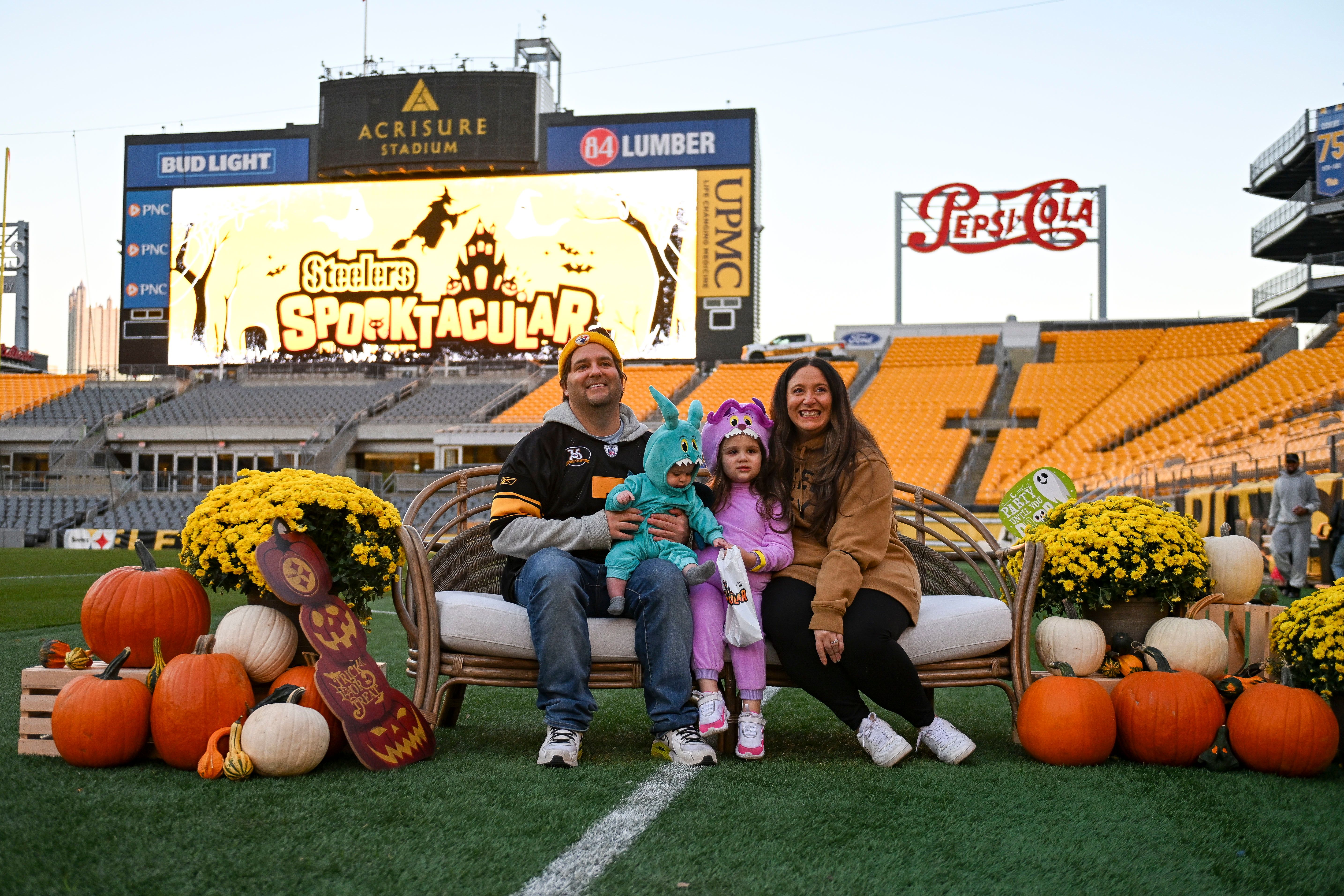 The Pittsburgh Steelers host the Steelers Spooktacular at Acrisure Stadium on Monday, Oct. 20, 2025 in Pittsburgh, PA. (Alysa Rubin / Pittsburgh Steelers)
