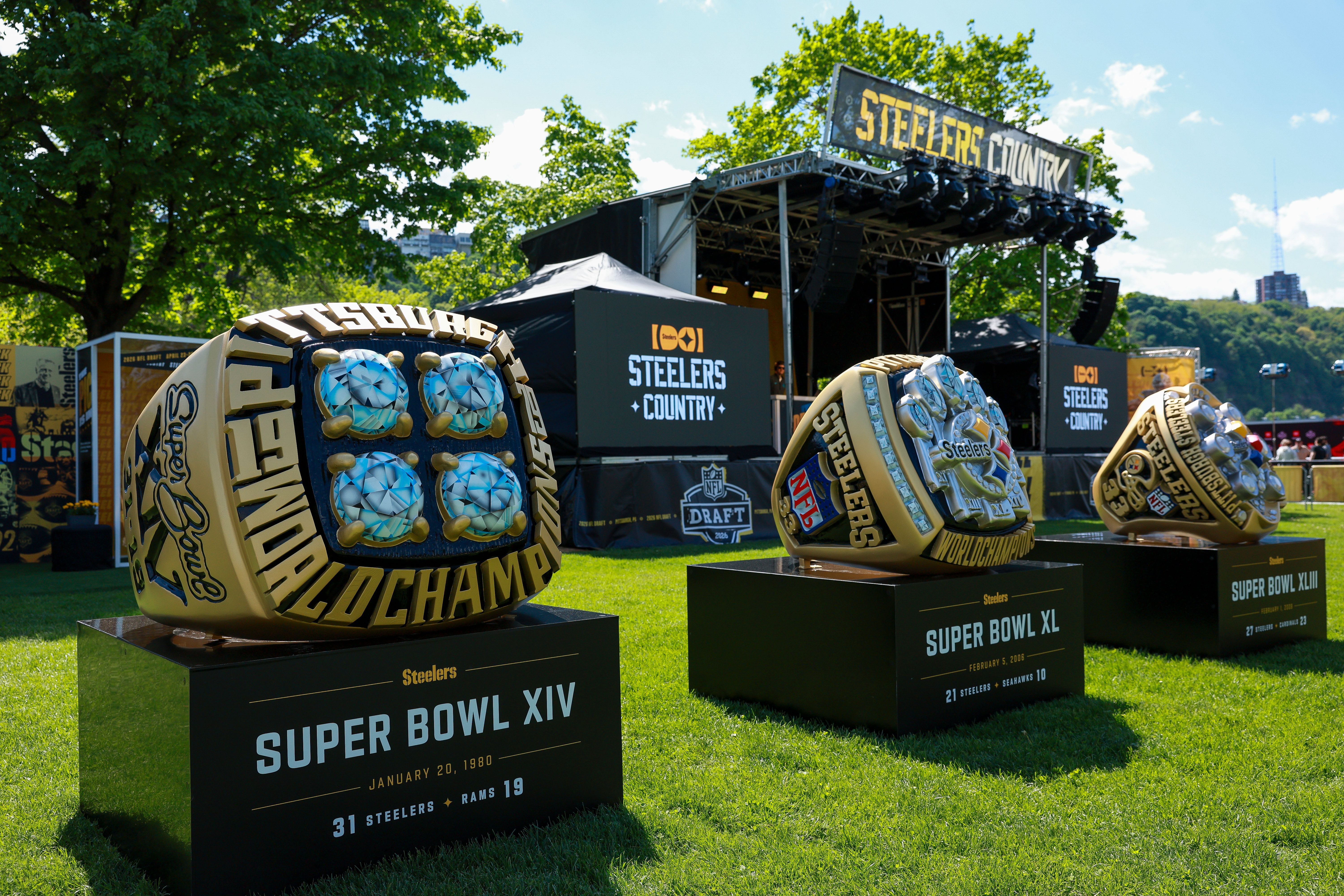 The Pittsburgh Steelers unveiled the Steelers Country activation at Point State Park ahead of the 2026 NFL Draft on Wednesday, April 22, 2026 in Pittsburgh, PA. (Mariah Wild / Pittsburgh Steelers)