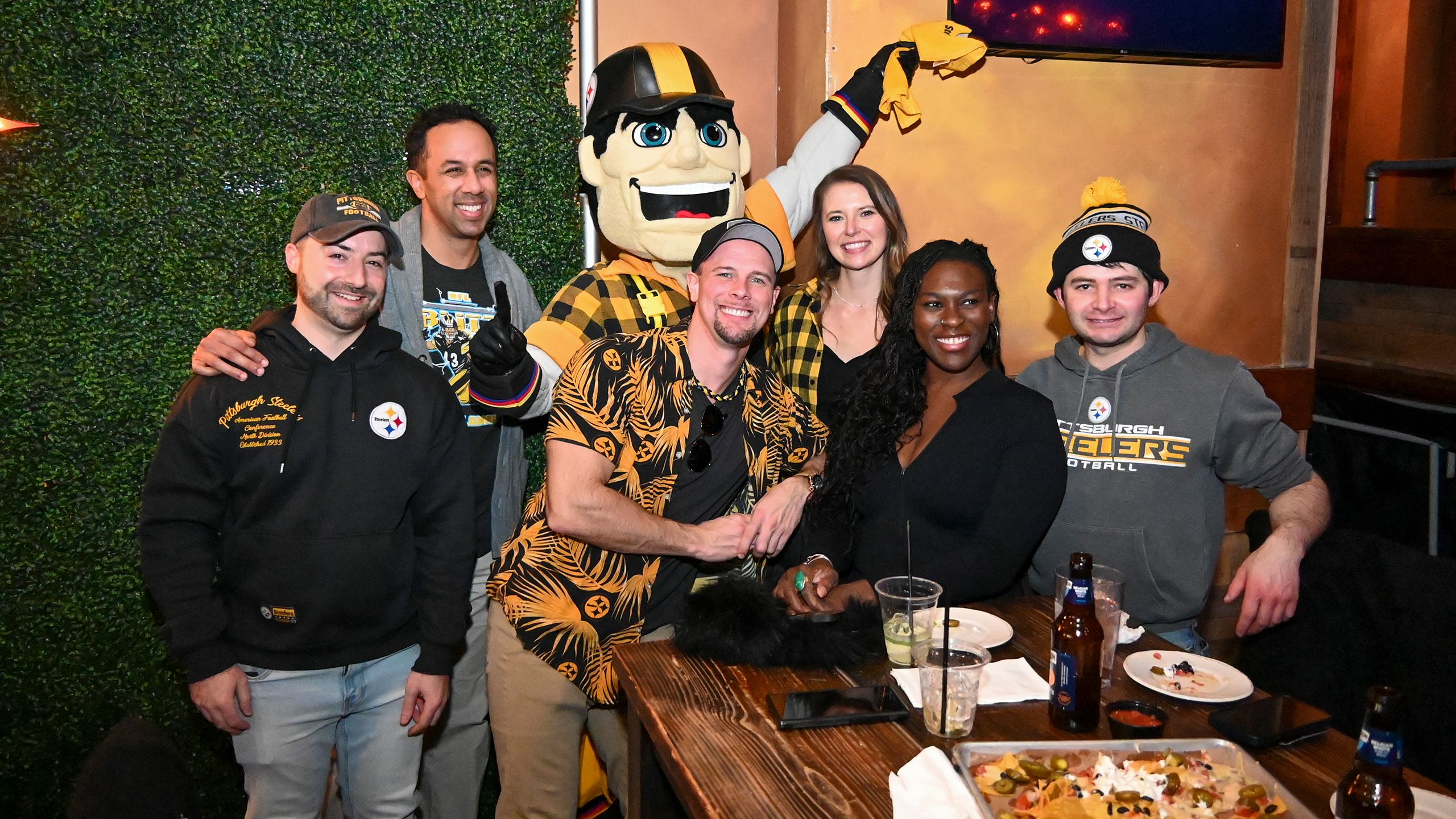 Playoff_Party_25-26_002