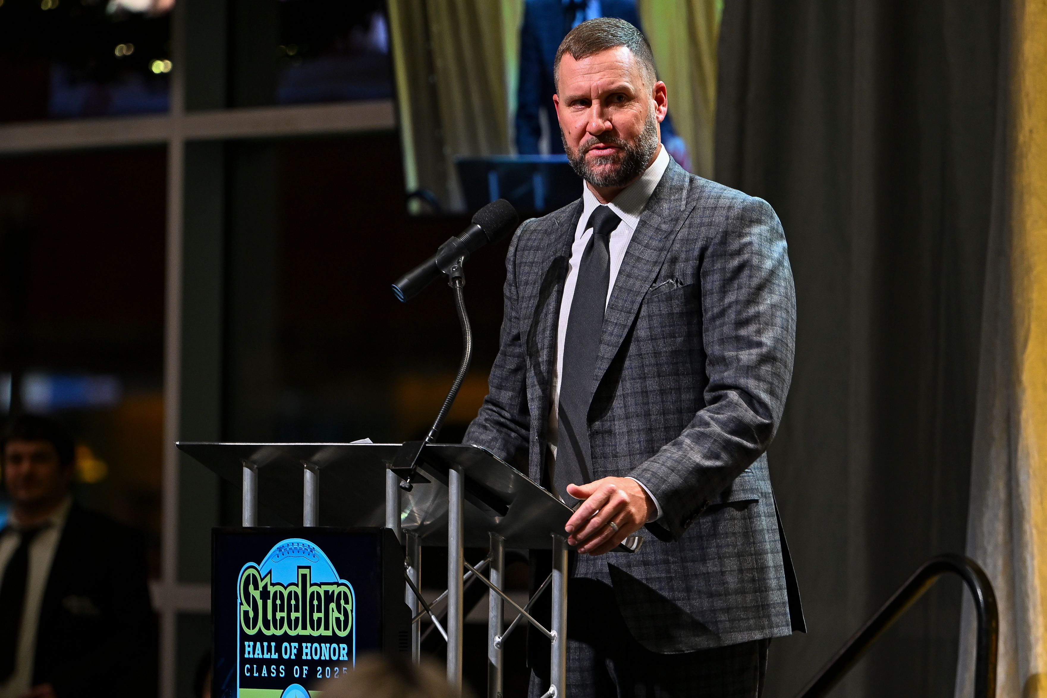 The Pittsburgh Steelers celebrate the 2025 Hall of Honor Class during the Hall of Honor Dinner Ceremony presented by U.S. Steel on Sunday, Dec. 14, 2025 in Pittsburgh, PA. (Alysa Rubin / Pittsburgh Steelers)