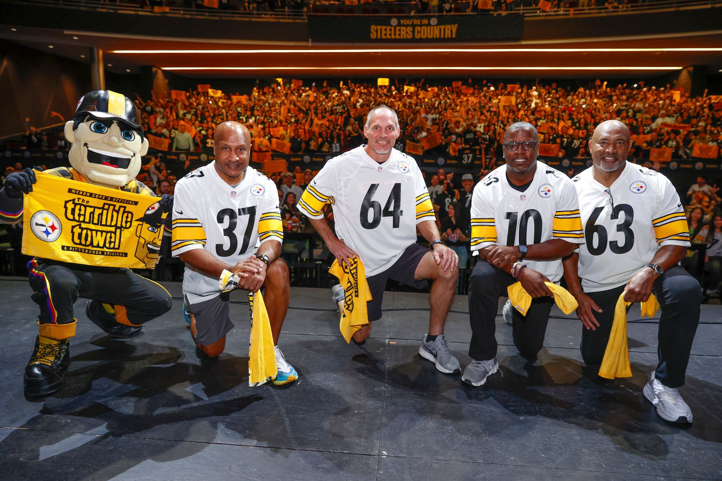 The Steelers hosted the third regular season watch party in Monterrey, Mexico during the week 10 game agains the Washington Commanders, Sunday, Nov. 10, 2024. (Pablo Lomelin / Pittsburgh Steelers)
