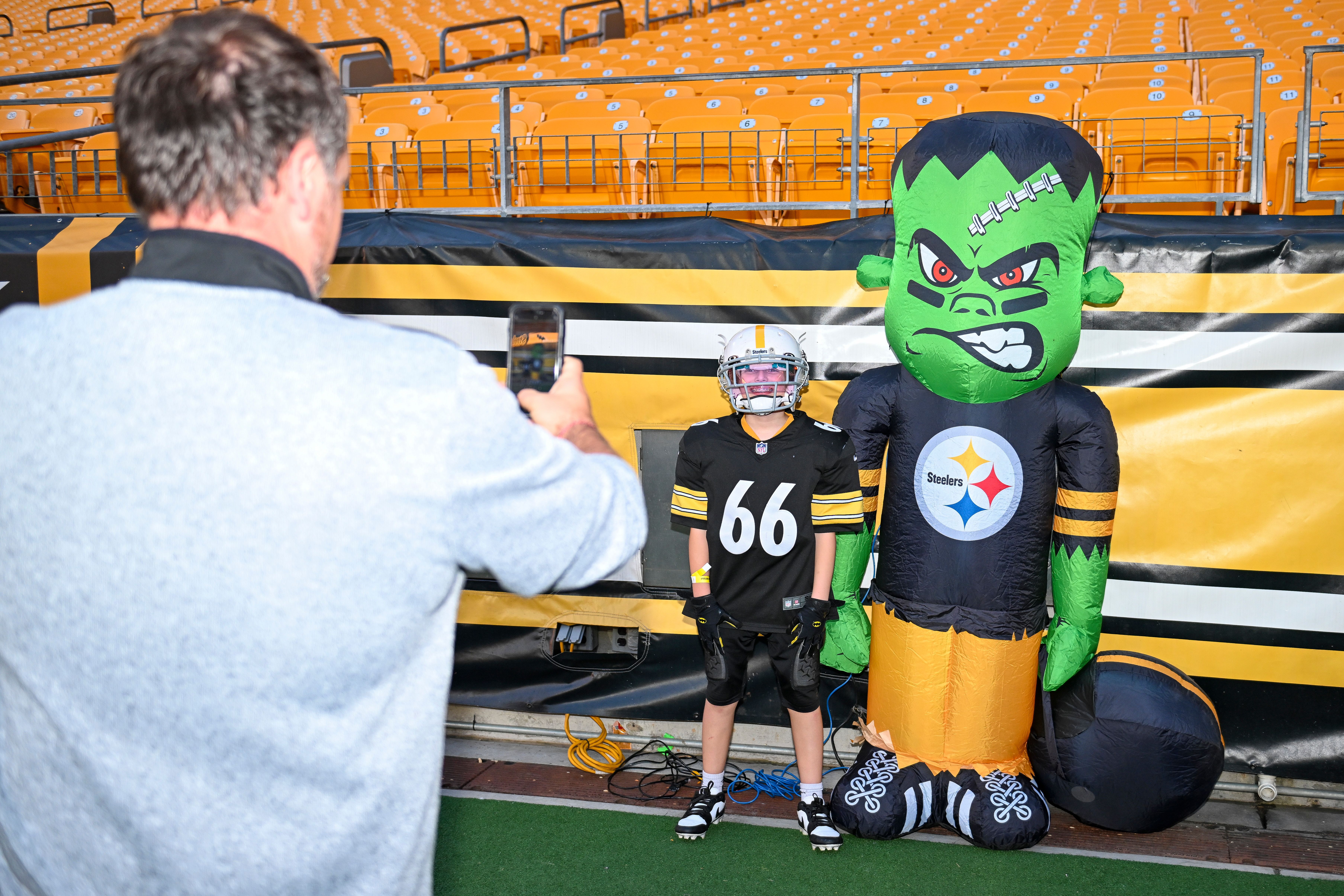 The Pittsburgh Steelers host the Steelers Spooktacular at Acrisure Stadium on Tuesday, Oct. 29, 2024 in Pittsburgh, PA. (Alysa Rubin / Pittsburgh Steelers)