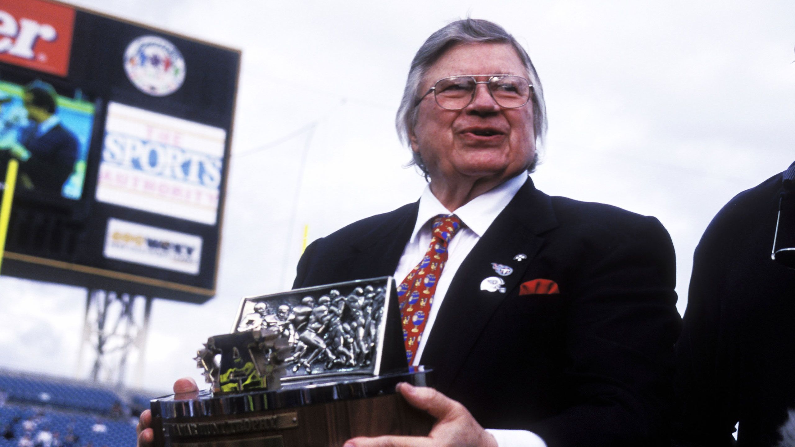 adams-bud-afc-championship-trophy