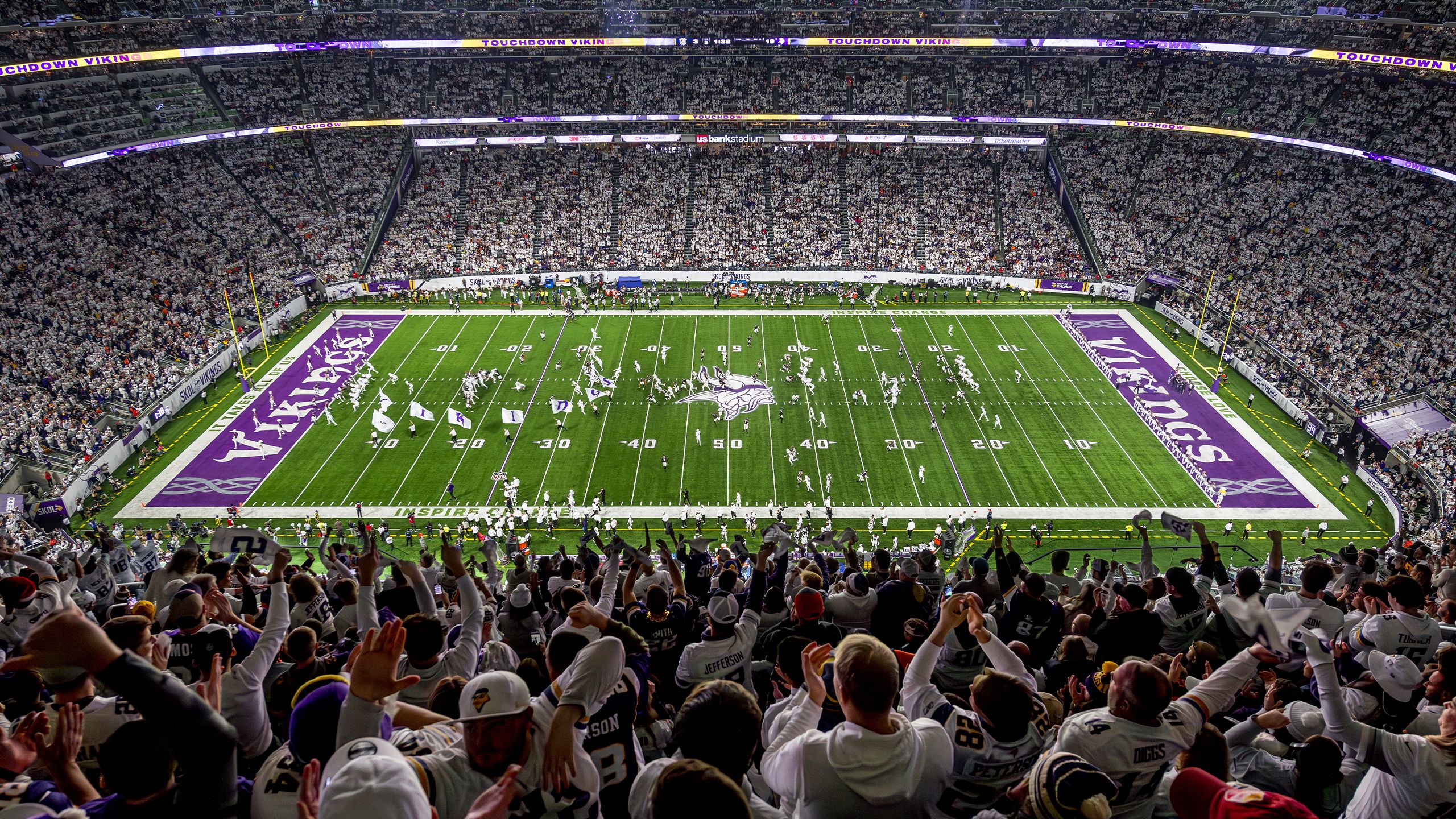 Vikings vs. Lions | Thursday, Dec. 25 at 3:30 PM