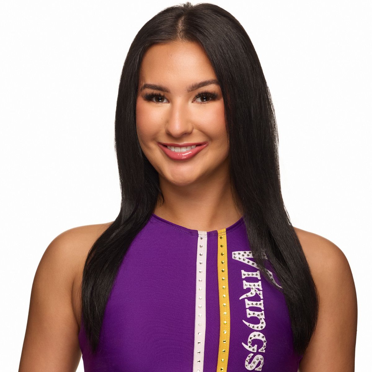 Jenni_Terry_MVC_Audition_Finalist_Headshot_03-30-2025_0858_1200x1200