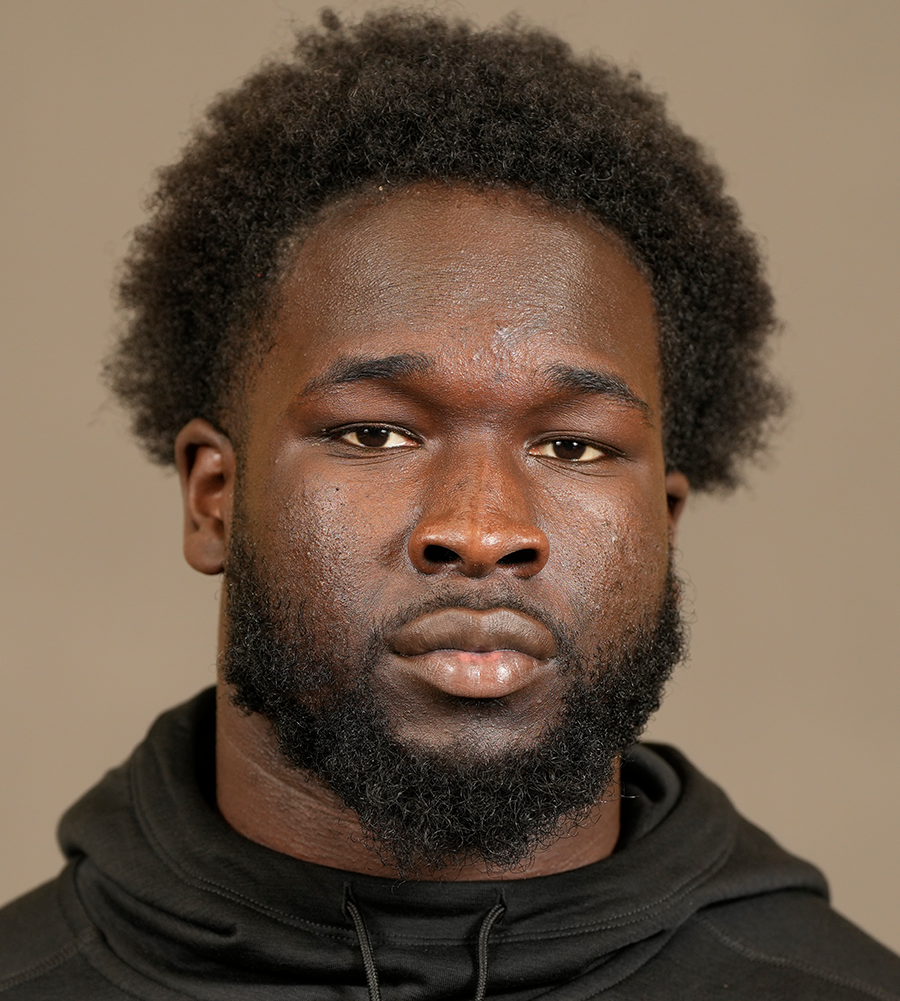 combine-headshot-_0002_rb_09_Edwards_Daijun_1317
