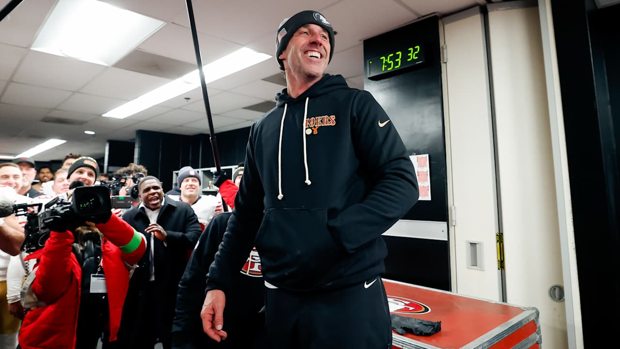 Shanahan Addresses Warner, Kittle and Short-Week Prep Ahead of Divisional Round in Seattle