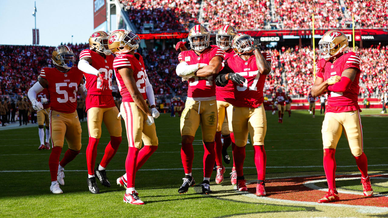 Tampa Bay Buccaneers vs. San Francisco 49ers Game Images (Week 11)