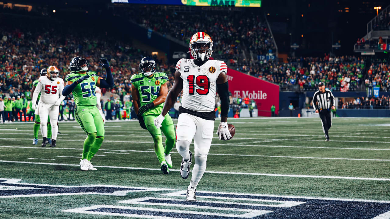 Deebo Samuel Runs Untouched for a TwoYard Touchdown