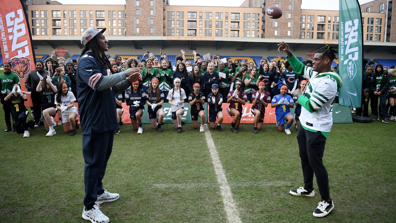Bears, Jets celebrate expansion of girls flag football league in United Kingdom