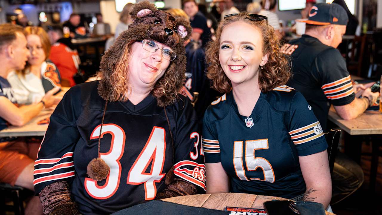 Bears surprise Kymie Walker with International Fan of the Year honor