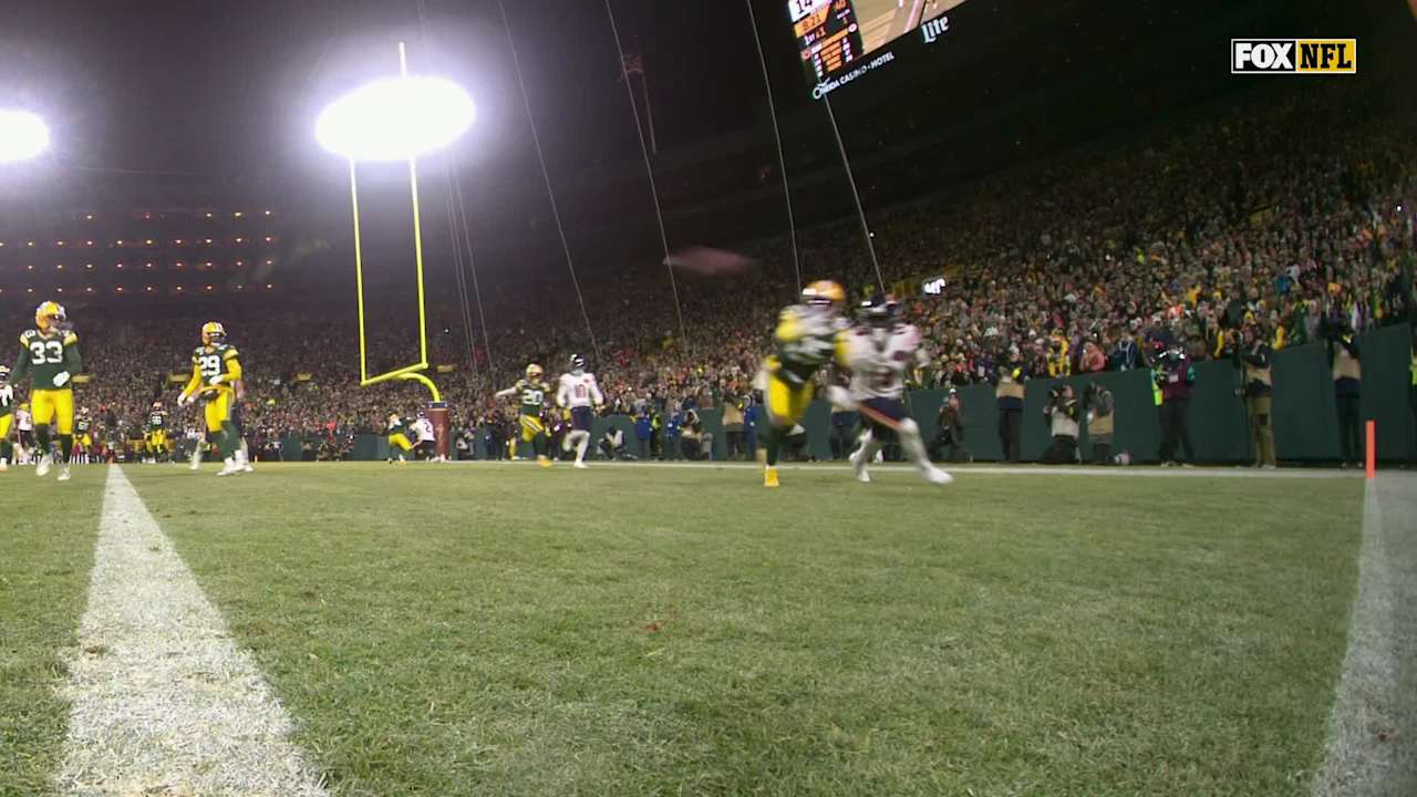 A window only QB1 sees.