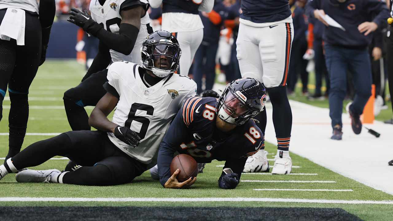 HIGHLIGHT Caleb Williams' 19yard scramble gets Bears to doorstep of