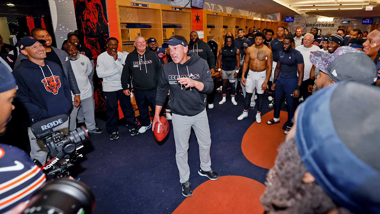 Dennis Allen, Bears share special moment in locker room following win over New Orleans