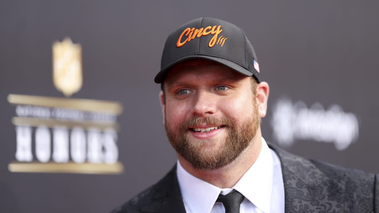 Photos Best of Ted Karras and Tony Da Tiger at the 2024 NFL Honors