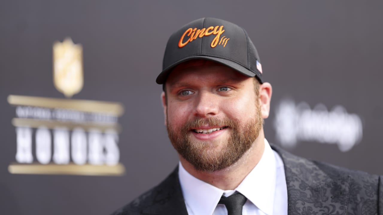 Photos Best of Ted Karras and Tony Da Tiger at the 2024 NFL Honors