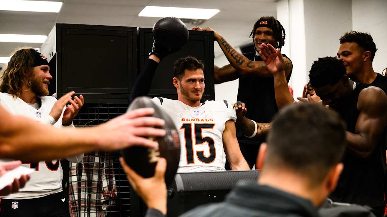Charlie Jones Named AFC Special Teams Player of the Week