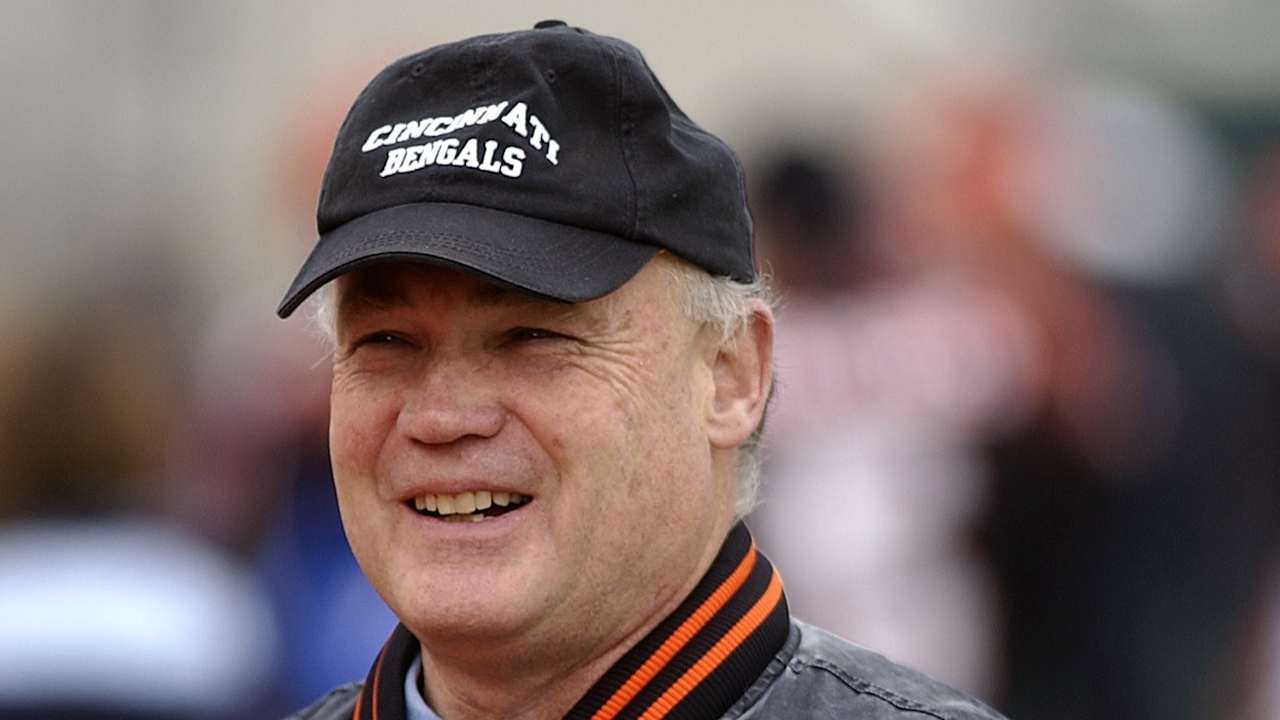 Bengals Mourn Weight Room Legend Kim Wood , NFL First Full - Time Strength Coach