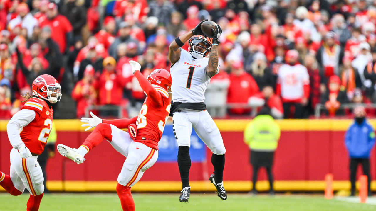 Ja'Marr Chase and Bengals' WR Trio Show Team Spirit BVM Sports