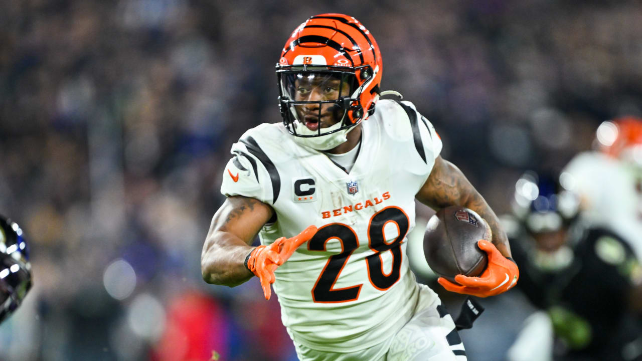 Bengals Lose Burrow With Sprained Wrist In Loss To Ravens