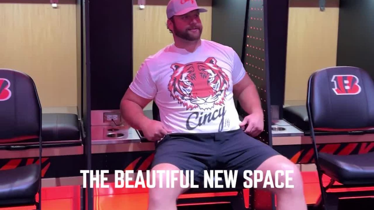 Ted Karras Locker Room Tour