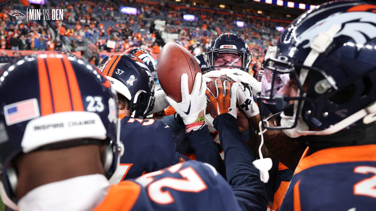 Pregame Photos: Broncos Arrive And Prepare For Week 11 Game Vs. Vikings