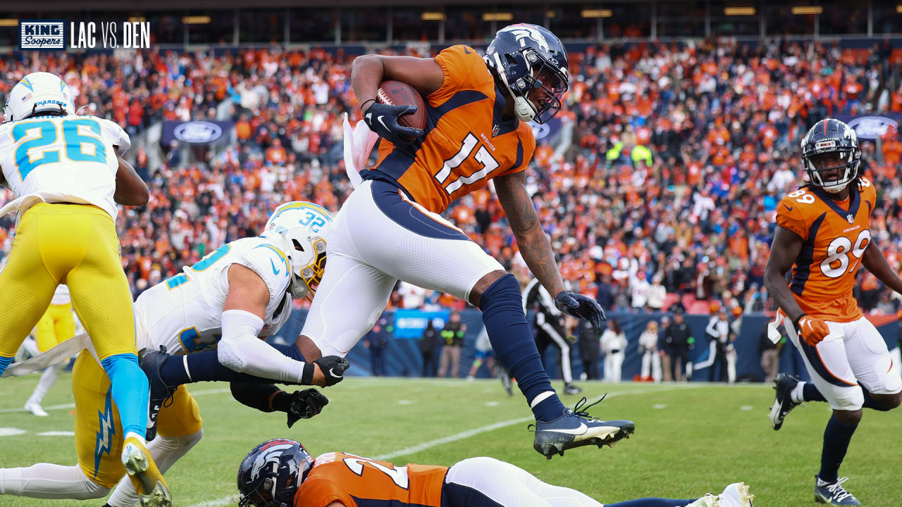 Broncos Vs. Chargers Game Gallery: Photos From Denver's Week 17 Home ...