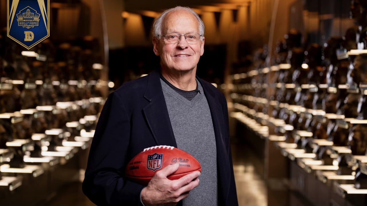 'It's just a great honor': Randy Gradishar tours Pro Football Hall of ...