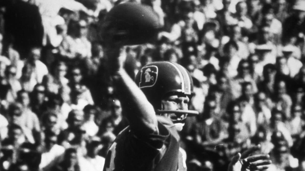 Broncos mourn passing of former QB Steve Tensi