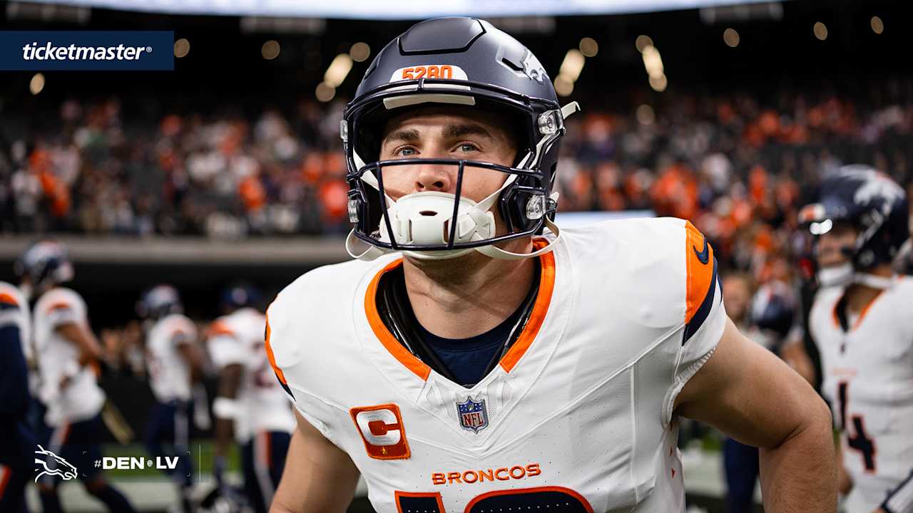 Pregame photos: Broncos arrive and prepare for Week 12 game vs. Raiders